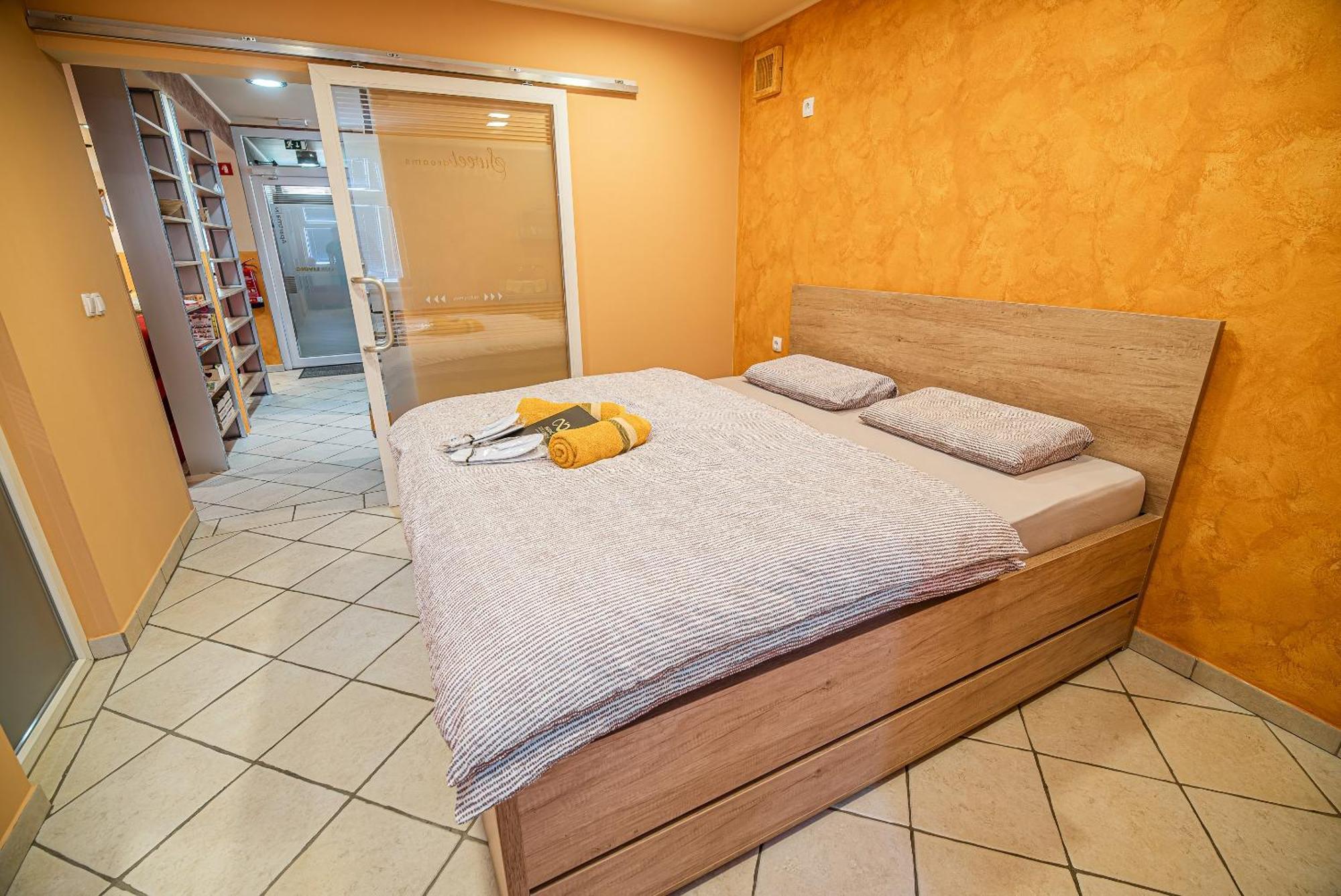 Lux Living Apartments Budic Near Terme Catez Brežice Værelse billede